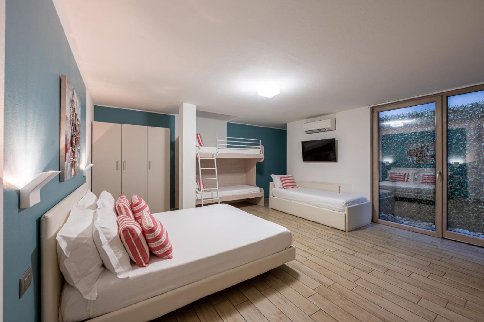 Bellagio Village- 4 Apartments By The Lake - Seasonal Warm Pool And Sauna Oliveto Lario Habitación foto